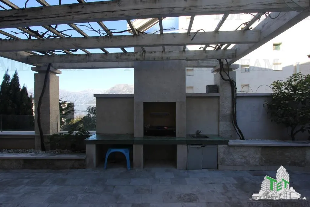Villa for Sale in Bar, Montenegro - foto 5
