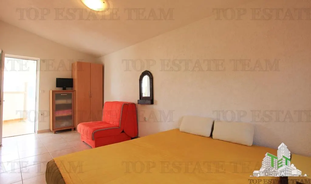 Villa for Sale in Bar, Montenegro - foto 4