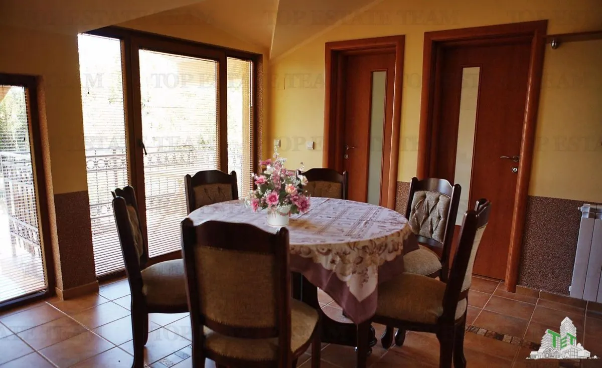 Villa for Sale in Kotor, Montenegro - foto 10