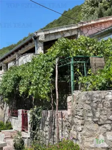 Villa for Sale in Herceg-Novi, Montenegro - foto 2
