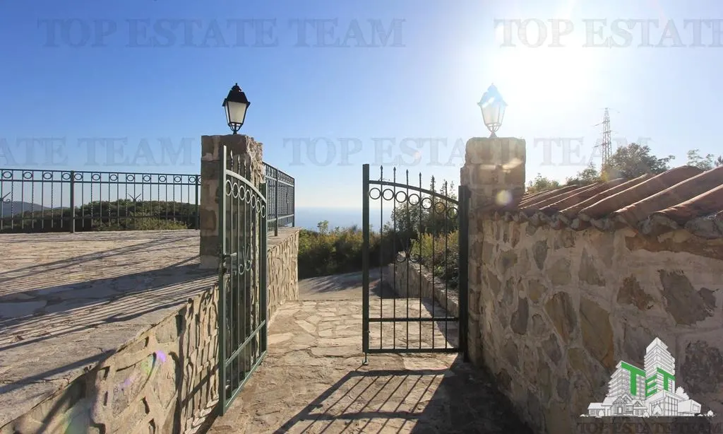 Villa for Sale in Budva, Montenegro - foto 2