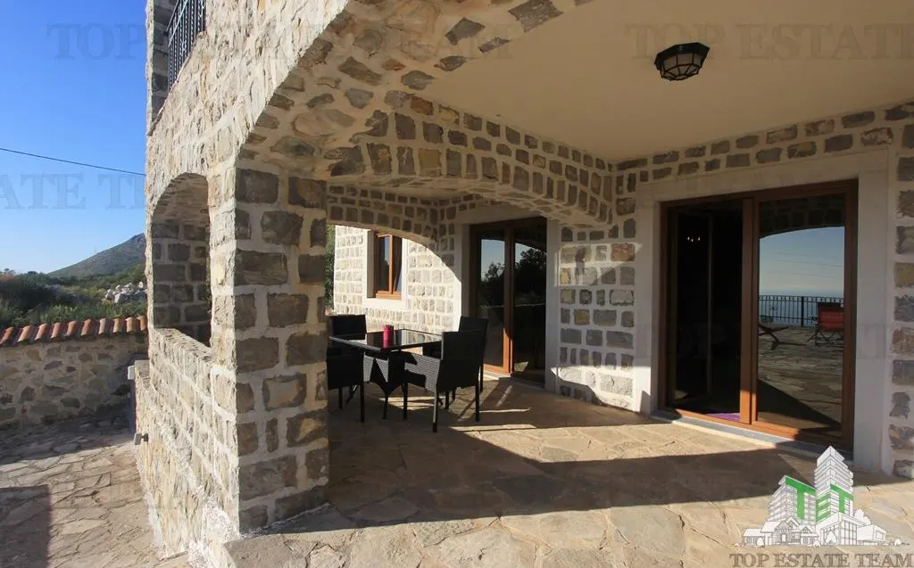 Villa for Sale in Budva, Montenegro - foto 4