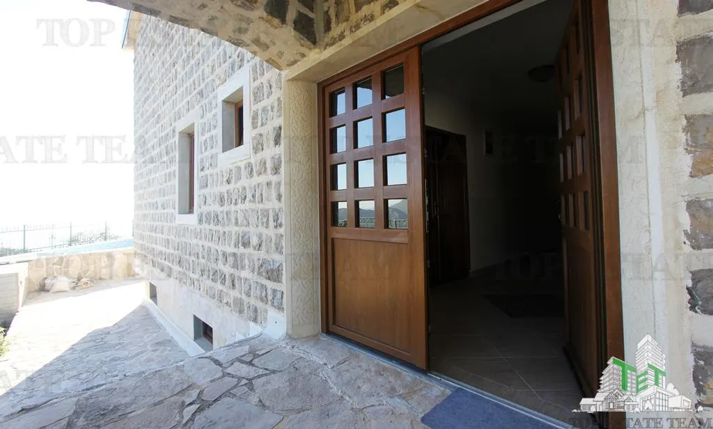 Villa for Sale in Budva, Montenegro - foto 5