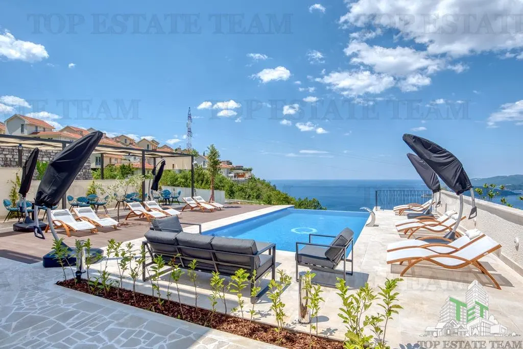 Villa for Sale in Budva, Montenegro - foto 4