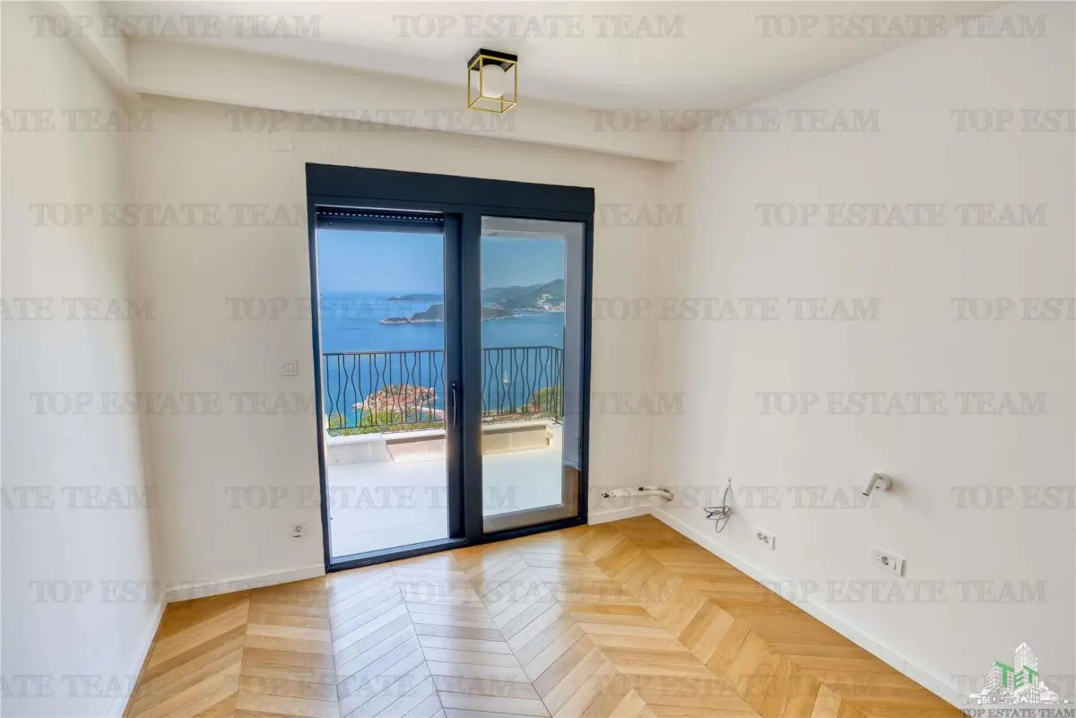 Villa for Sale in Budva, Montenegro - foto 11