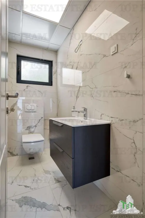 Villa for Sale in Budva, Montenegro - foto 16