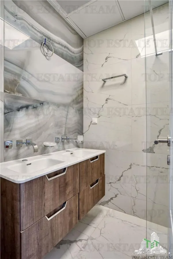 Villa for Sale in Budva, Montenegro - foto 17