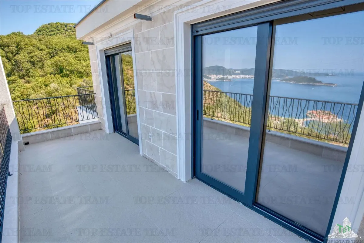 Villa for Sale in Budva, Montenegro - foto 18