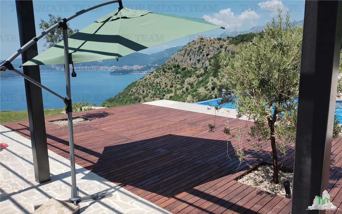Villa for Sale in Budva, Montenegro - foto 4