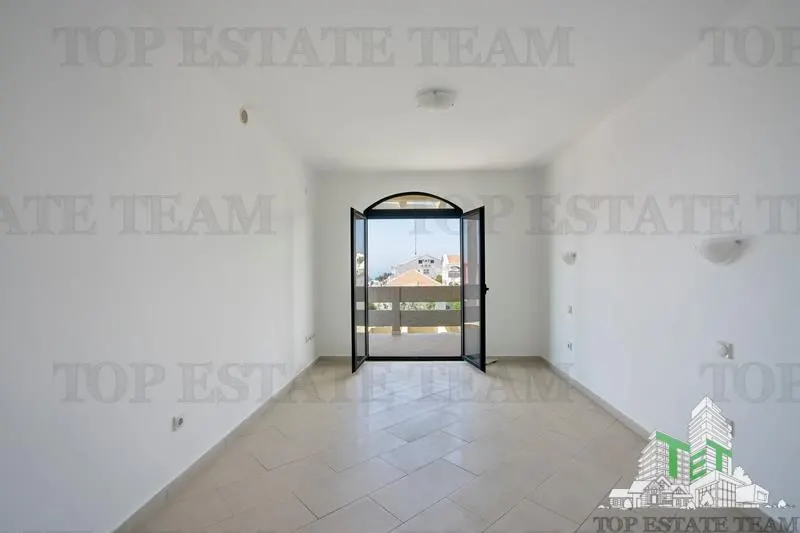Villa for Sale in Bar, Montenegro - foto 5
