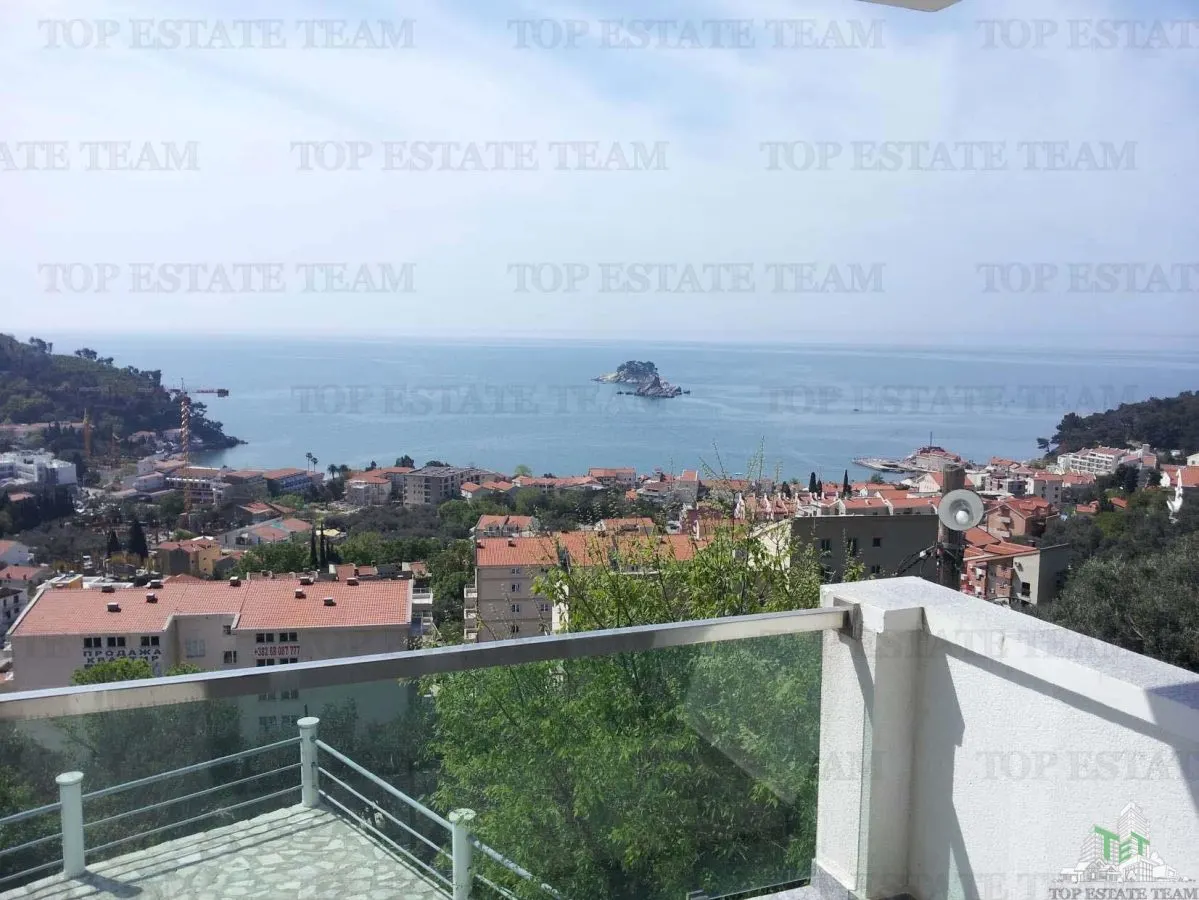 Apartment for Sale in Budva, Montenegro - foto 1