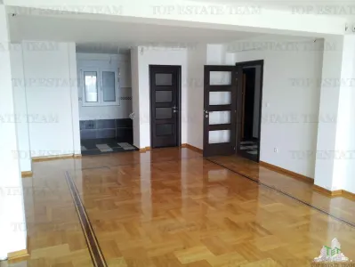 Apartment for Sale in Budva, Montenegro - foto 4