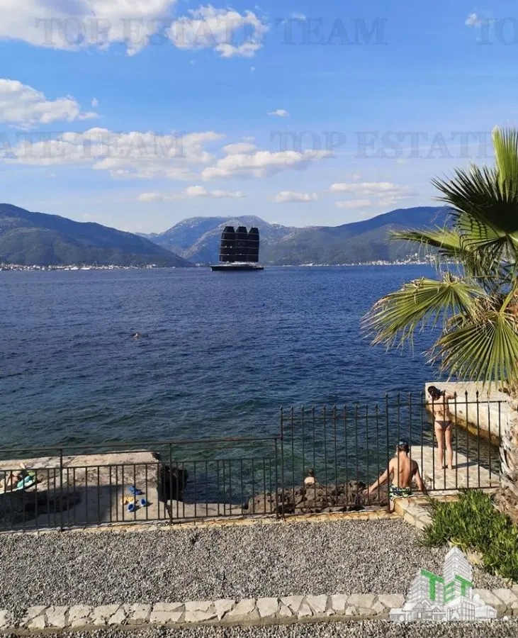Apartment for Sale in Tivat, Montenegro - foto 11