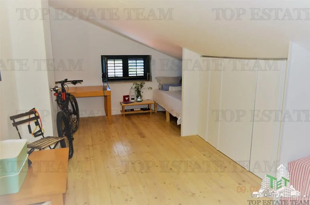 Apartment for Sale in Tivat, Montenegro - foto 8