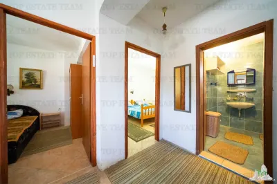 Villa for Sale in Tivat, Montenegro - foto 6