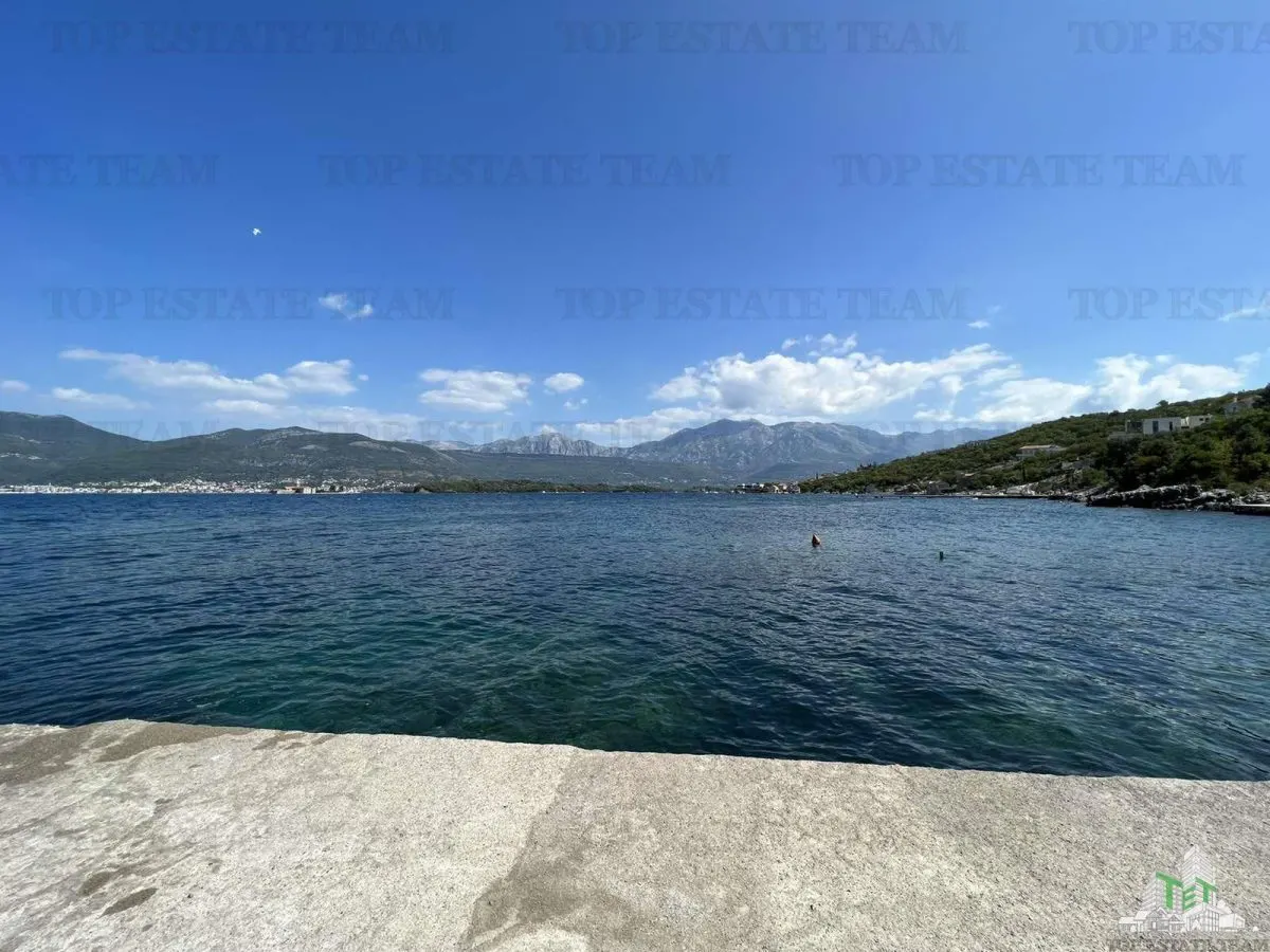 Apartment for Sale in Tivat, Montenegro - foto 2