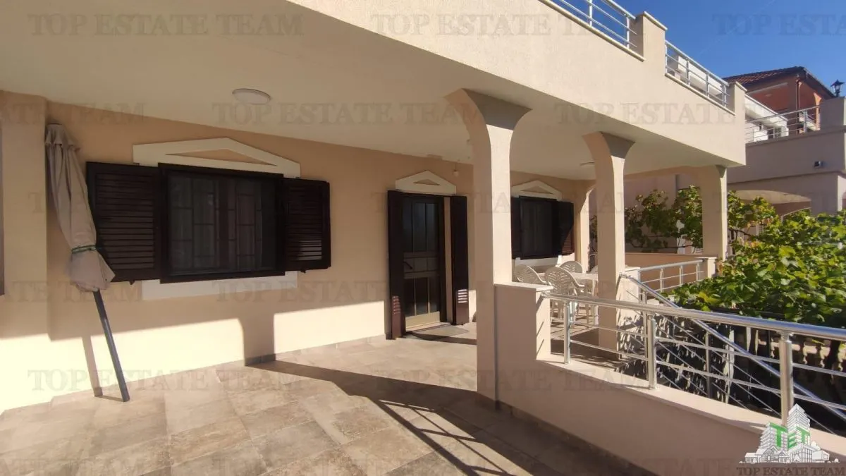 Villa for Sale in Kotor, Montenegro - foto 1