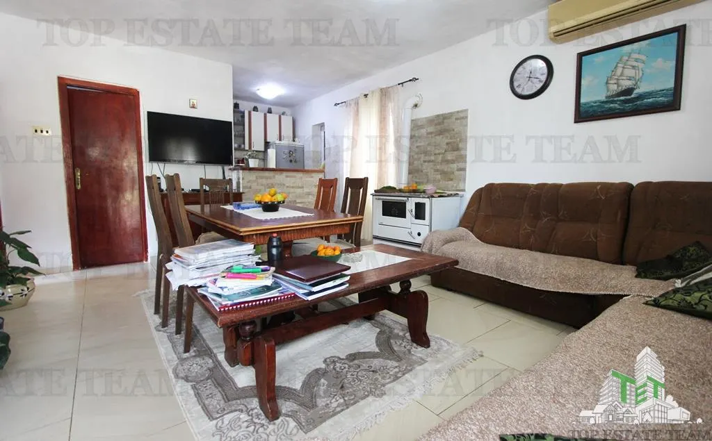 Villa for Sale in Herceg-Novi, Montenegro - foto 2