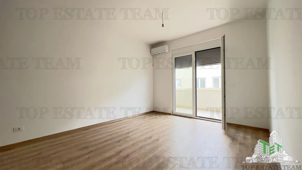 Apartment for Sale in Ulcin, Montenegro - foto 1