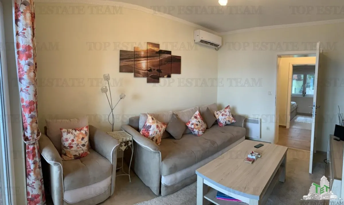 Apartment for Sale in Tivat, Montenegro - foto 1