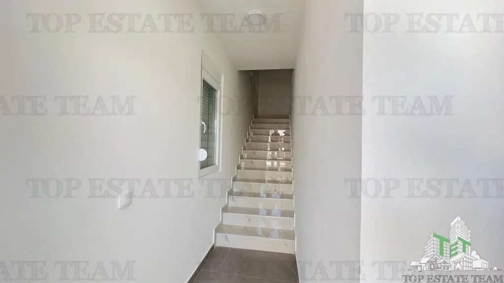 Villa for Sale in Ulcinj, Montenegro - foto 7