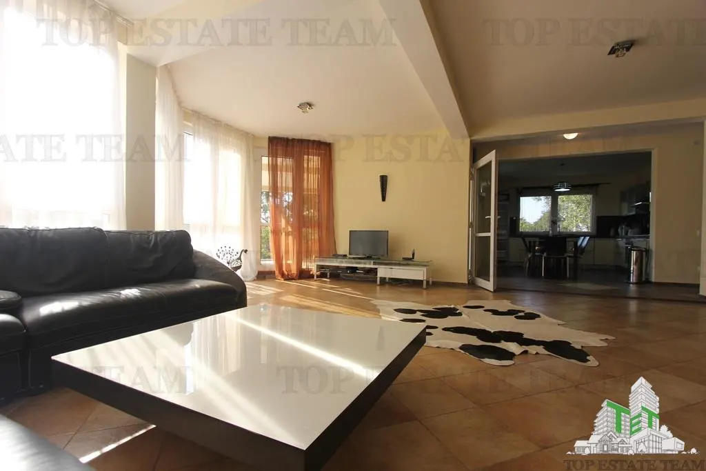 Villa for Sale in Bar, Montenegro - foto 2