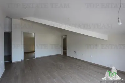 Apartment for Sale in Tivat, Montenegro - foto 5