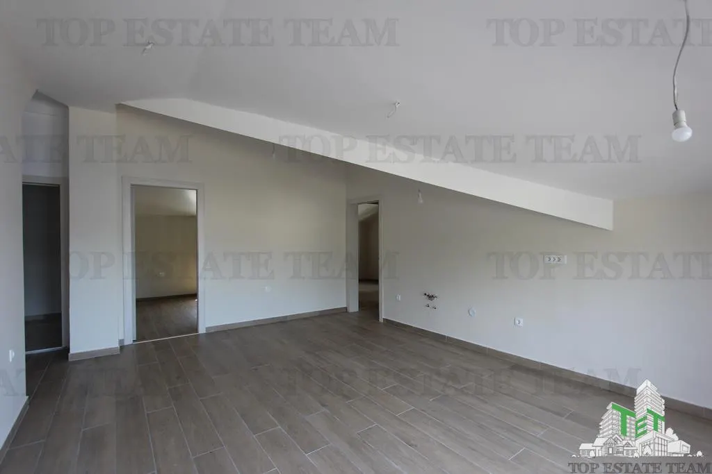 Apartment for Sale in Tivat, Montenegro - foto 5