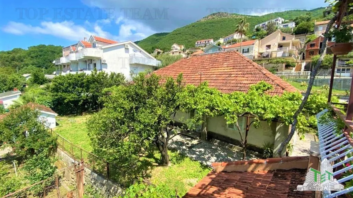 Villa for Sale in Herceg-Novi, Montenegro - foto 3