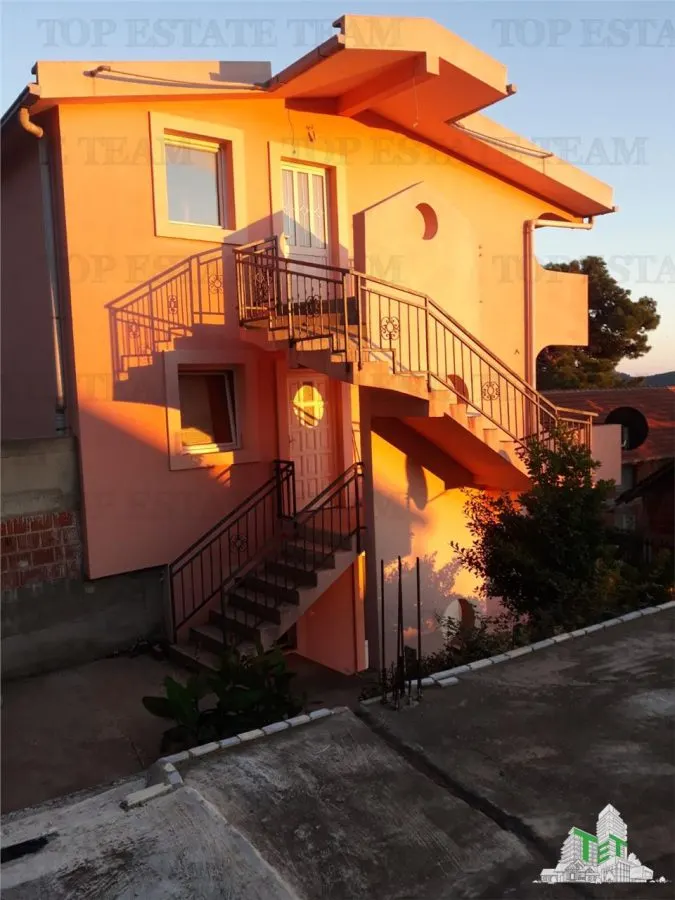 Villa for Sale in Bar, Montenegro - foto 1