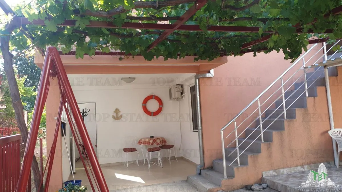 Villa for Sale in Bar, Montenegro - foto 1
