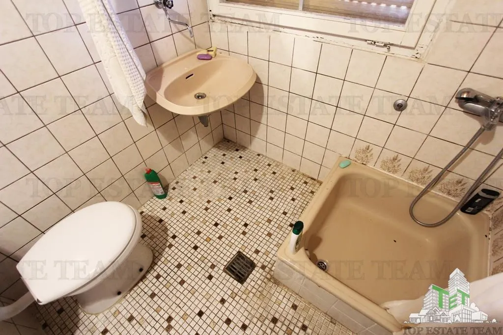 Villa for Sale in Herceg-Novi, Montenegro - foto 11
