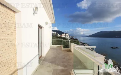 Villa for Sale in Herceg-Novi, Montenegro - foto 12