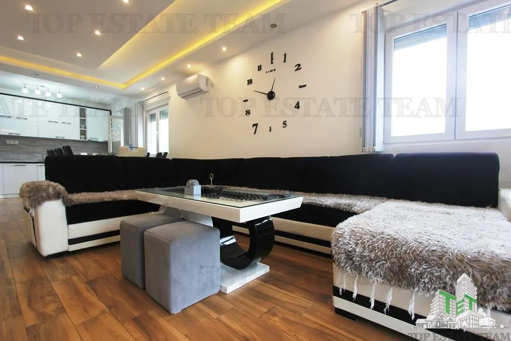 Villa for Sale in Bar, Montenegro - foto 3