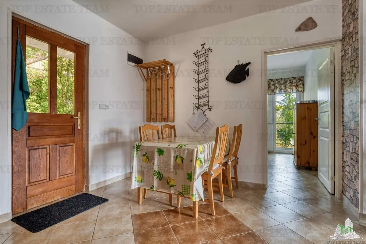 Villa for Sale in Herceg-Novi, Montenegro - foto 4