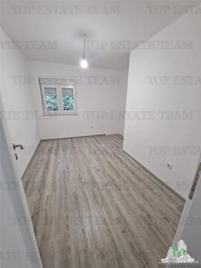 Apartment for Sale in Herceg-Novi, Montenegro - foto 4