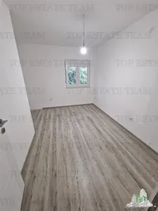 Apartment for Sale in Herceg-Novi, Montenegro - foto 5