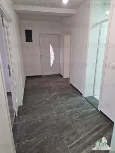 Apartment for Sale in Herceg-Novi, Montenegro - foto 10
