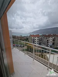 Apartment for Sale in Herceg-Novi, Montenegro - foto 11