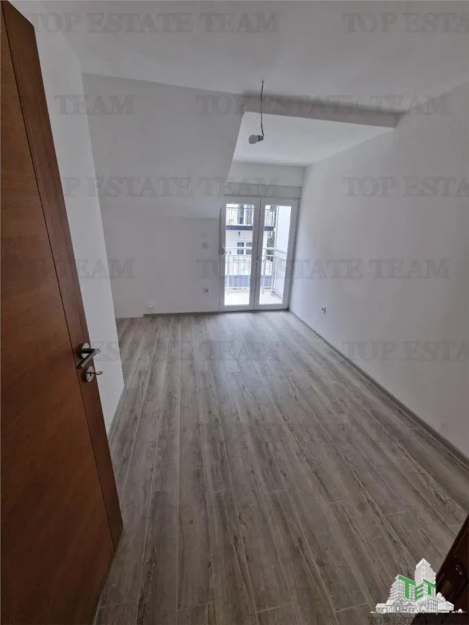 Apartment for Sale in Herceg-Novi, Montenegro - foto 5