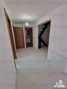 Apartment for Sale in Herceg-Novi, Montenegro - foto 8