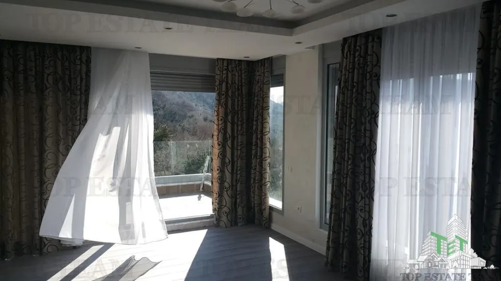 Villa for Sale in Kotor, Montenegro - foto 11
