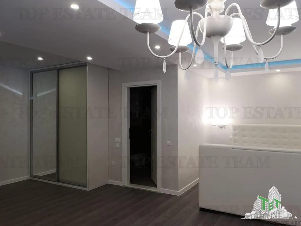 Villa for Sale in Kotor, Montenegro - foto 13