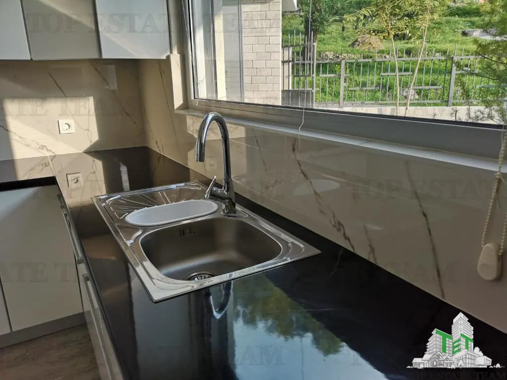 Villa for Sale in Kotor, Montenegro - foto 6