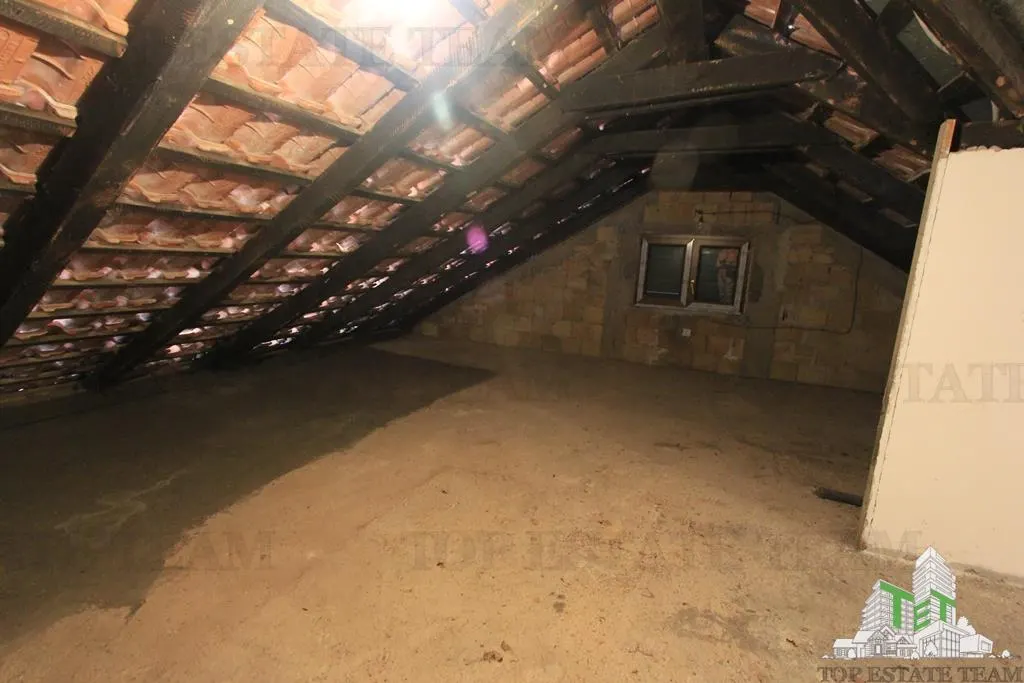 Villa for Sale in Bar, Montenegro - foto 11