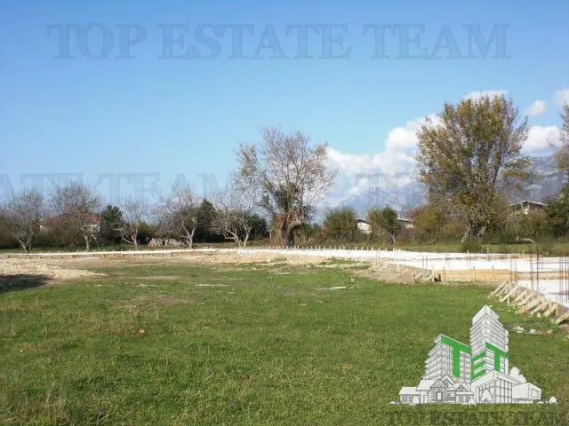 Apartment for Sale in Bar, Montenegro - foto 1