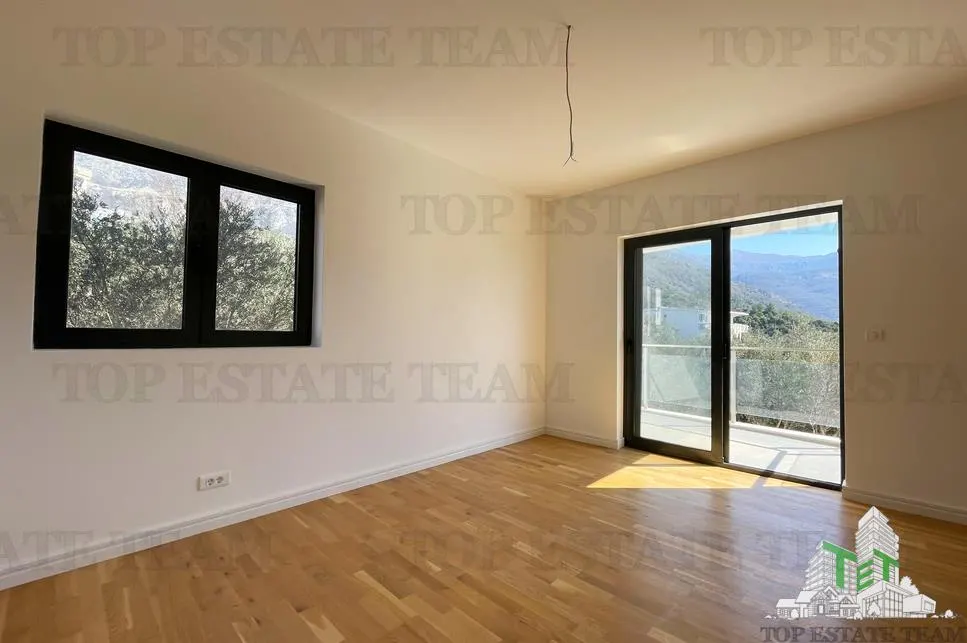 Apartment for Sale in Budva, Montenegro - foto 1