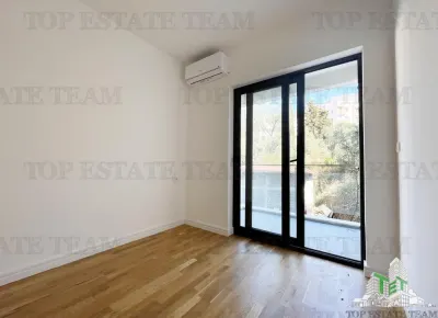 Apartment for Sale in Budva, Montenegro - foto 4