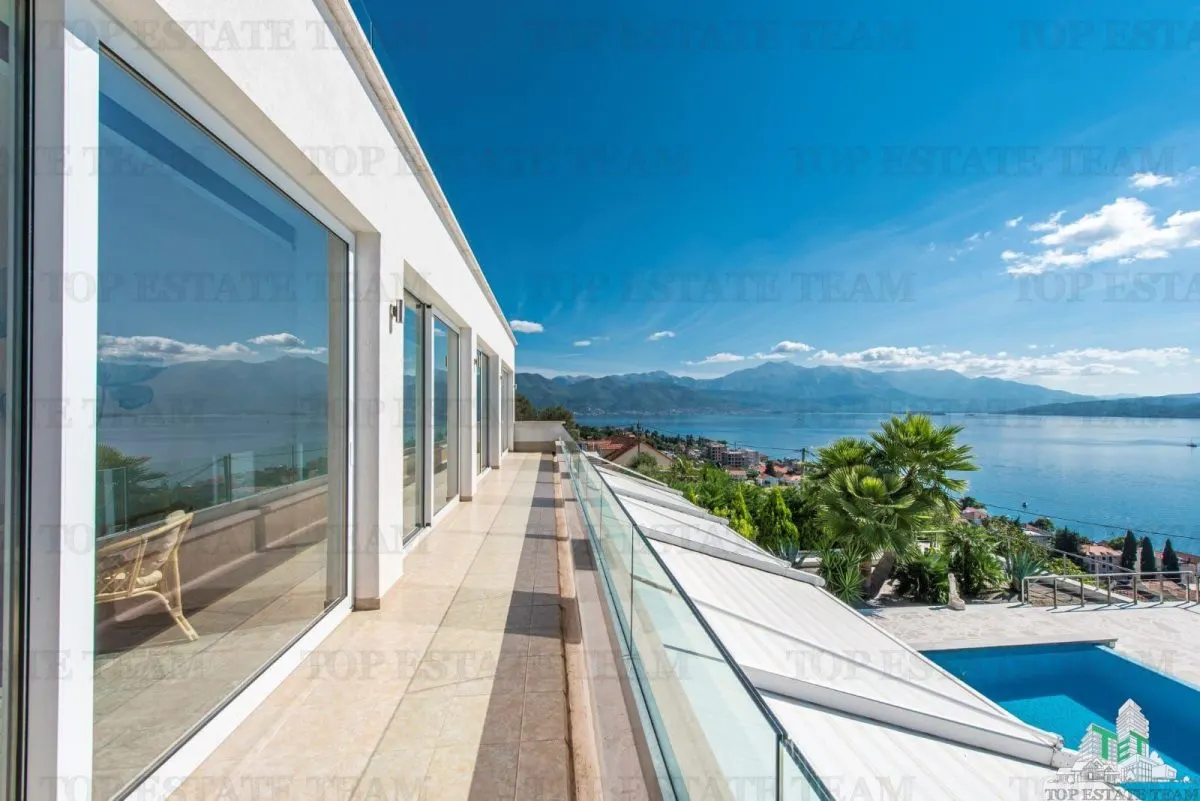 Villa for Sale in Herceg-Novi, Montenegro - foto 20