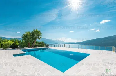 Villa for Sale in Herceg-Novi, Montenegro - foto 21